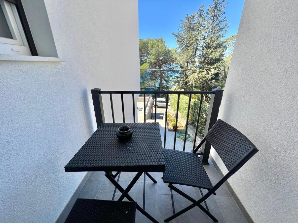 Fantasia Del Mare Apartment And Rooms Dramalj Exterior foto