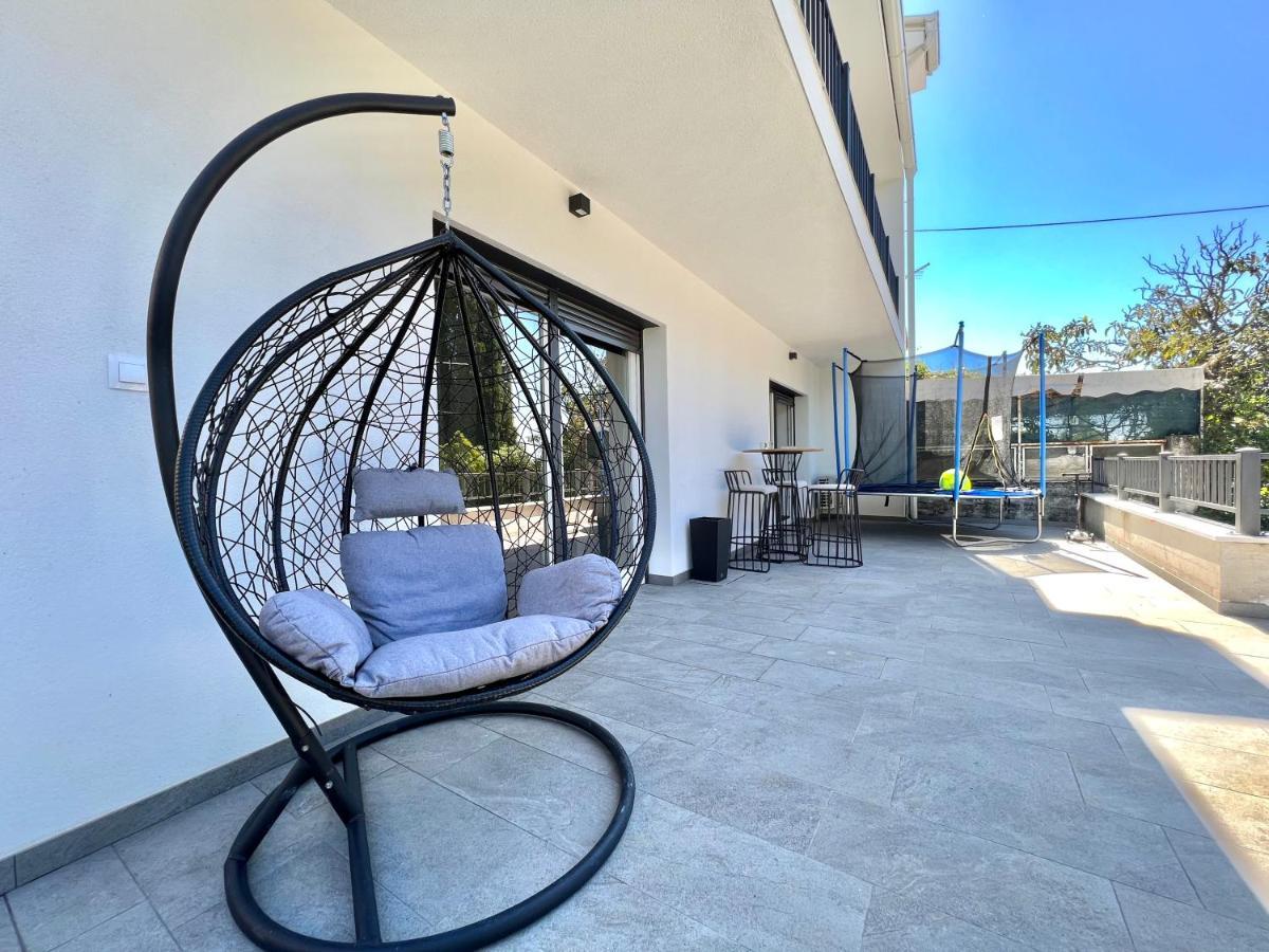 Fantasia Del Mare Apartment And Rooms Dramalj Exterior foto