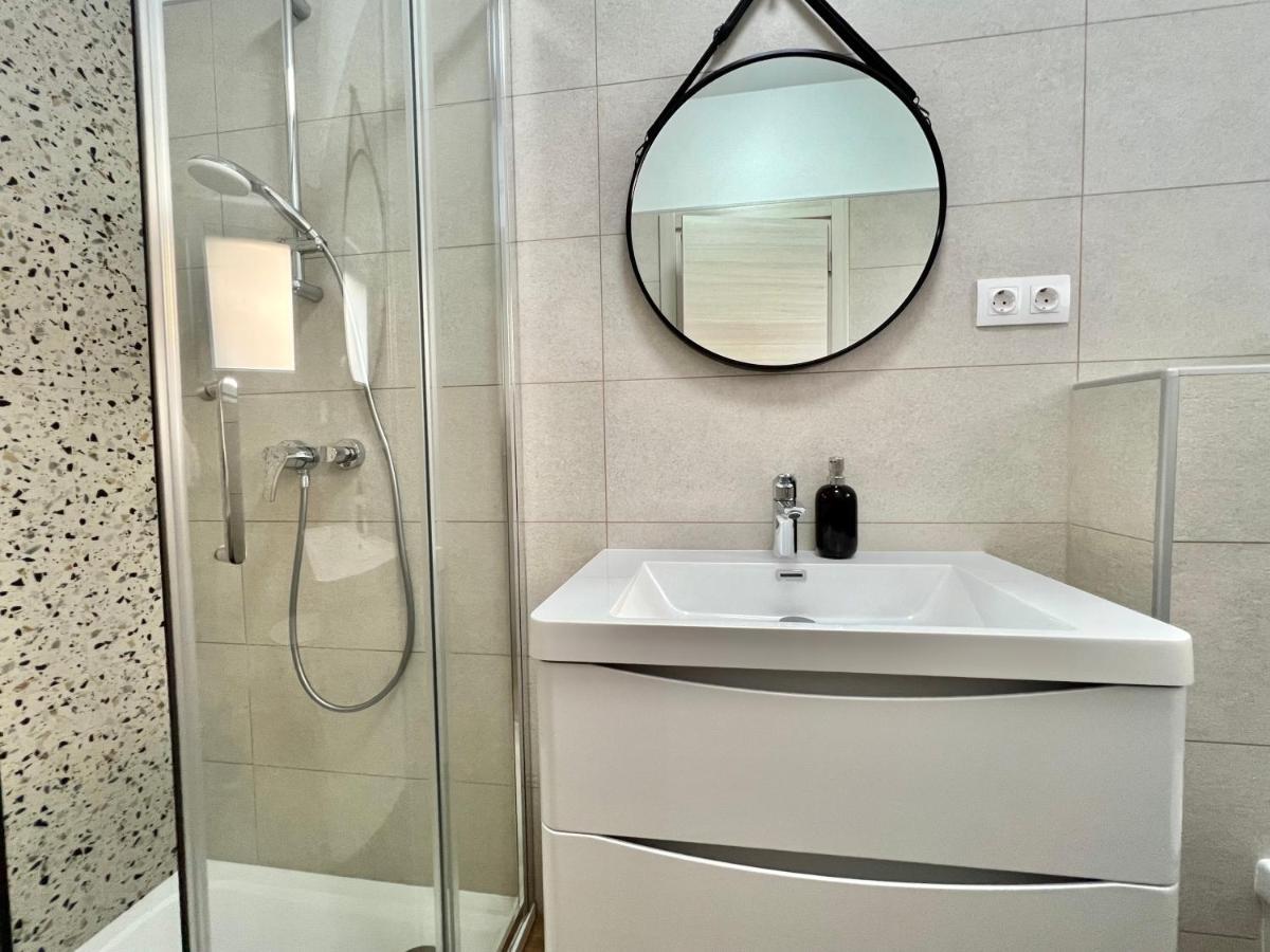 Fantasia Del Mare Apartment And Rooms Dramalj Exterior foto