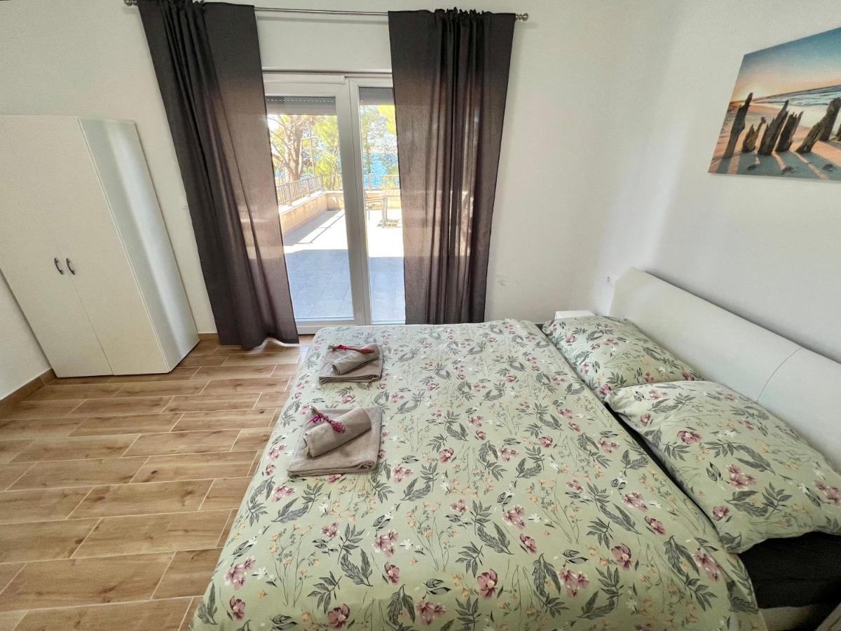 Fantasia Del Mare Apartment And Rooms Dramalj Exterior foto