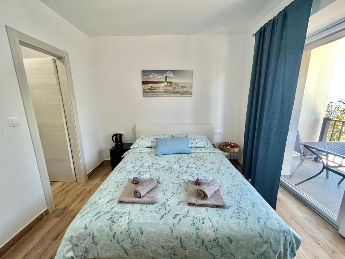 Fantasia Del Mare Apartment And Rooms Dramalj Exterior foto